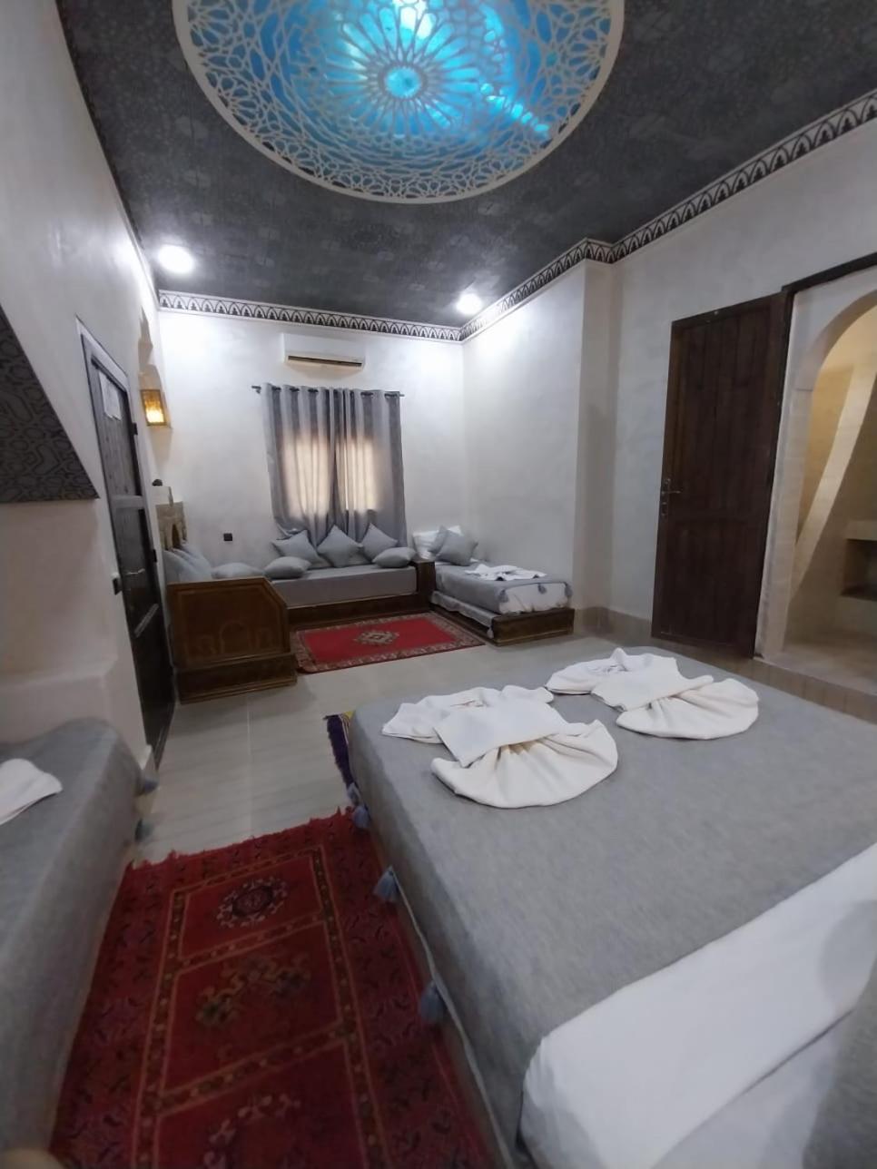 Hotel Cafe Du Sud Merzouga Esterno foto