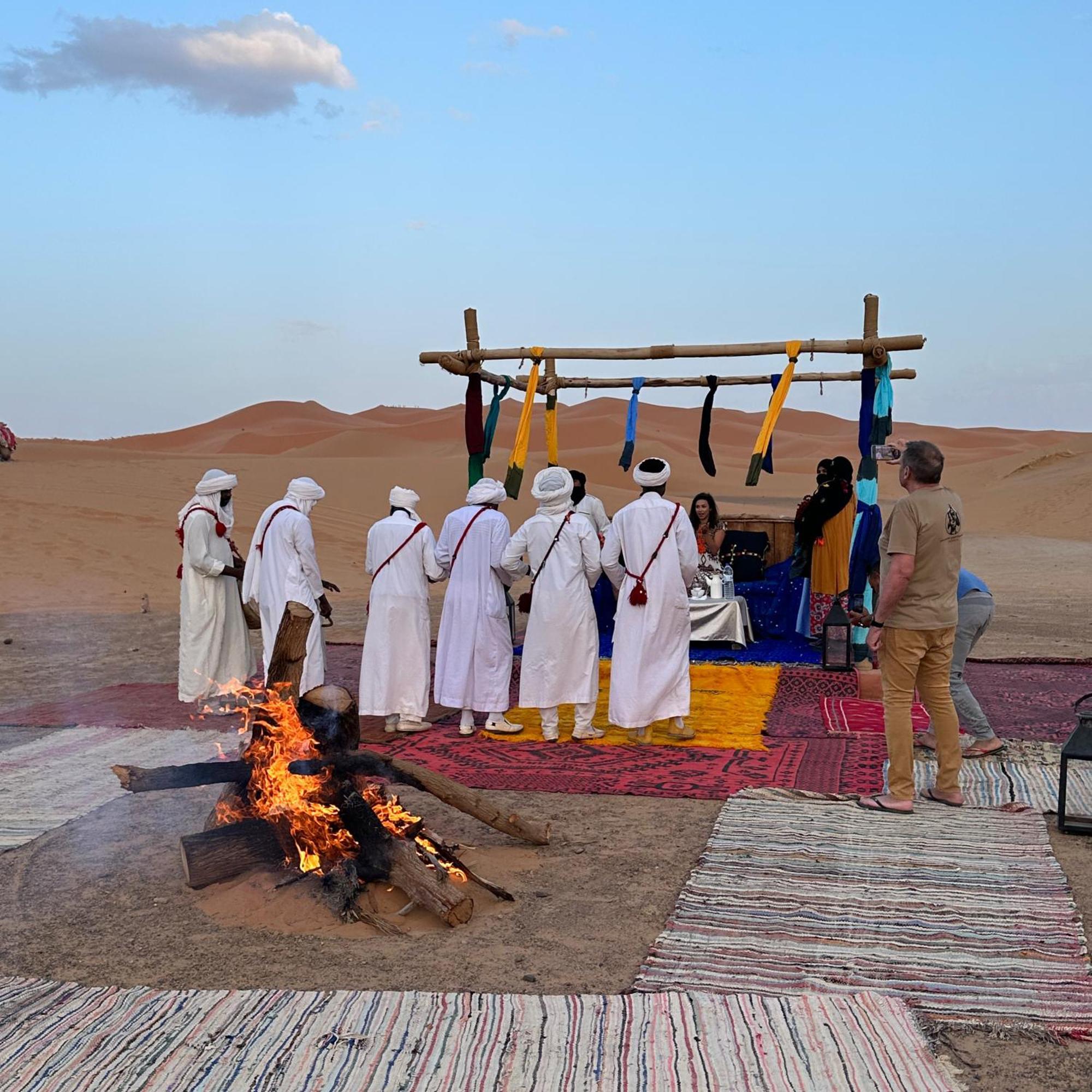 Hotel Cafe Du Sud Merzouga Esterno foto